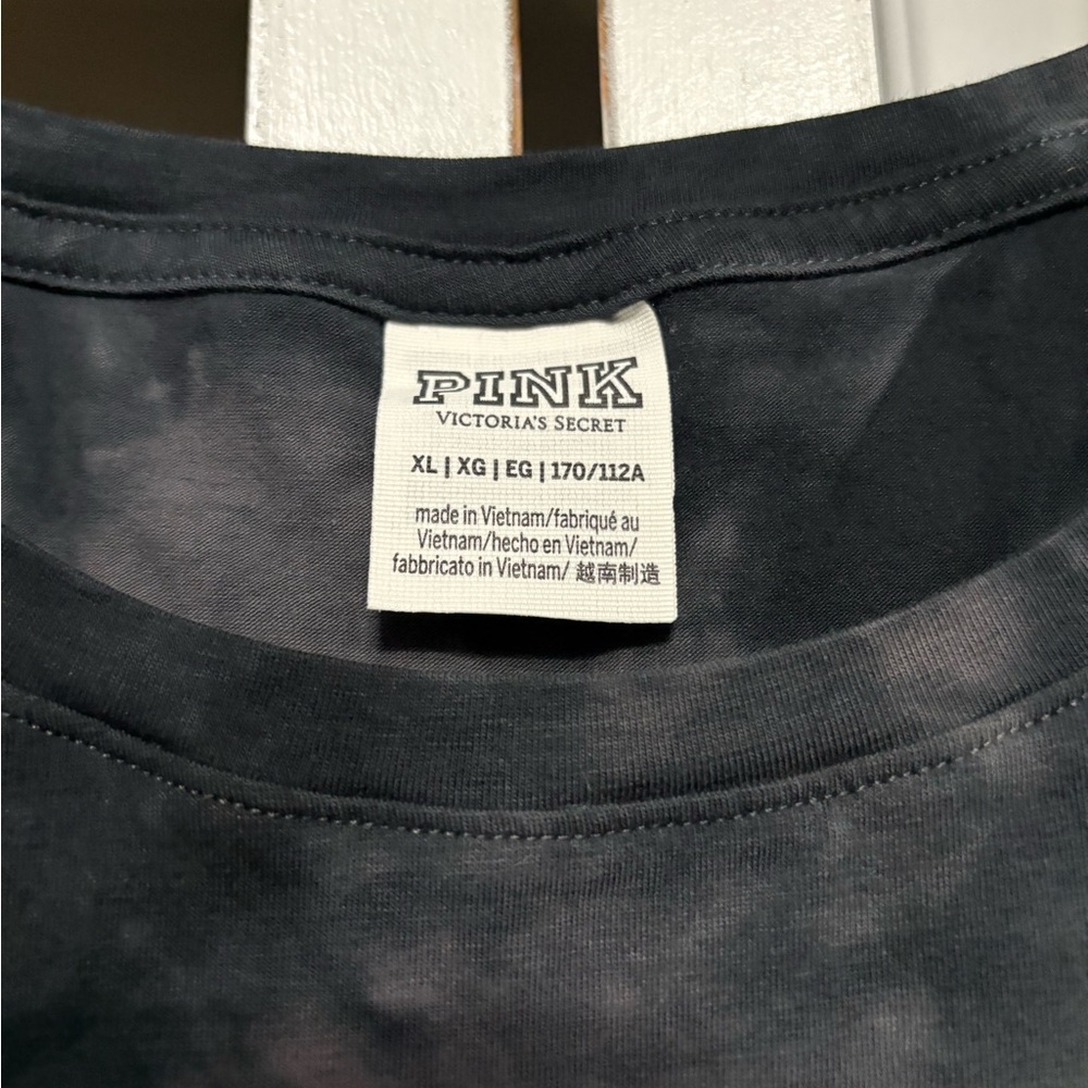 PINK Victoria's Secret Black Tee - Picture 3 of 4